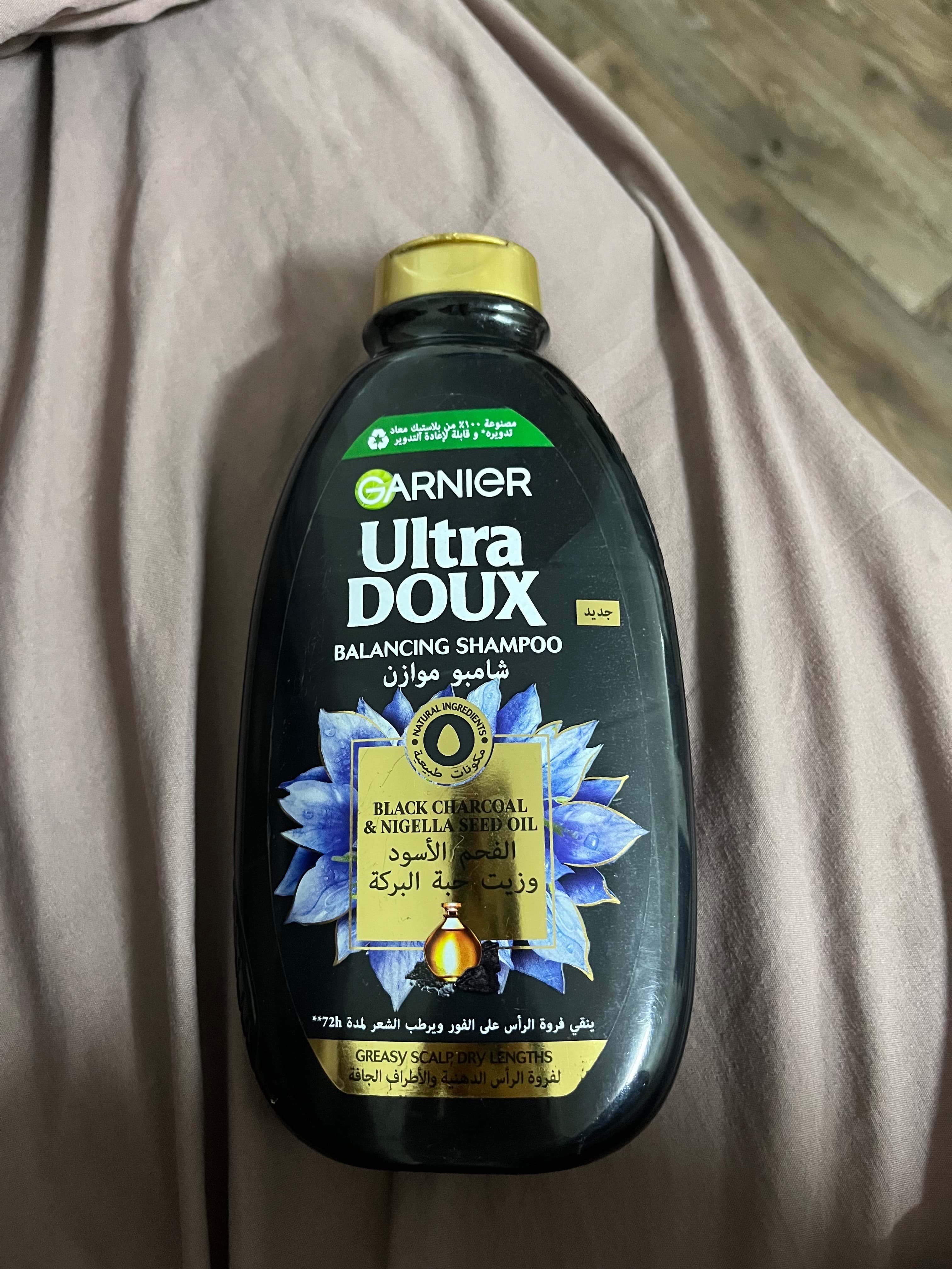 Image of Garnier shampoo with charcoal and black seed oil as a recommended alternative