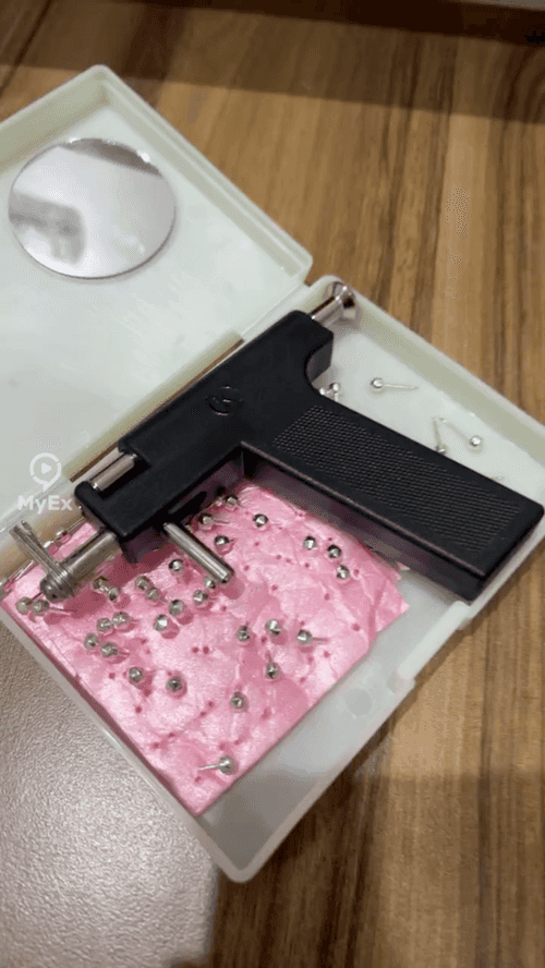Ear piercer, nakuha ko ito sa Shein, pagkatapos subukan ay ipapaliwanag ko sa inyo - image on MyEx