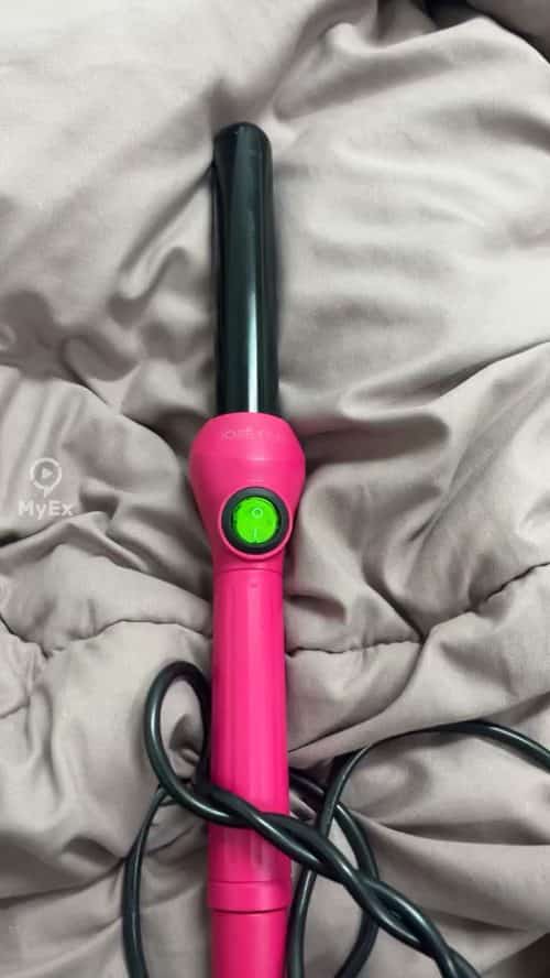 My experience with the Josie curling iron, it also does waves for the hair - image on MyEx