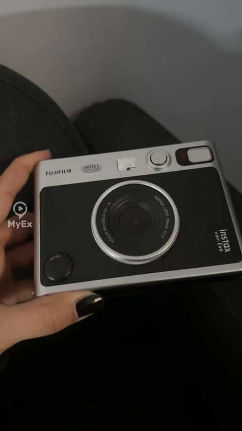 Ang Aking Karanasan sa Pinahusay na Fuji Instant Camera - image on MyEx