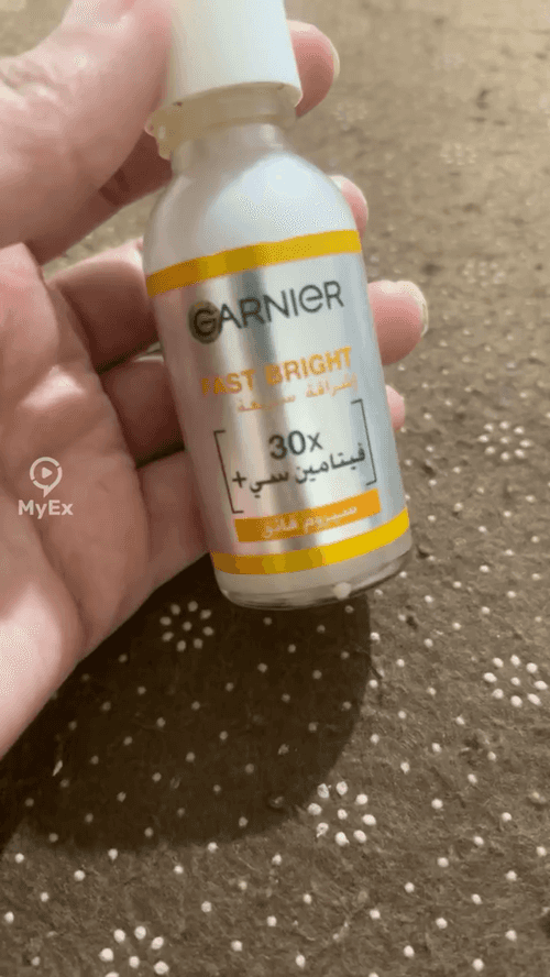Vitamin C Serum para sa Balat mula sa Garnier - image on MyEx
