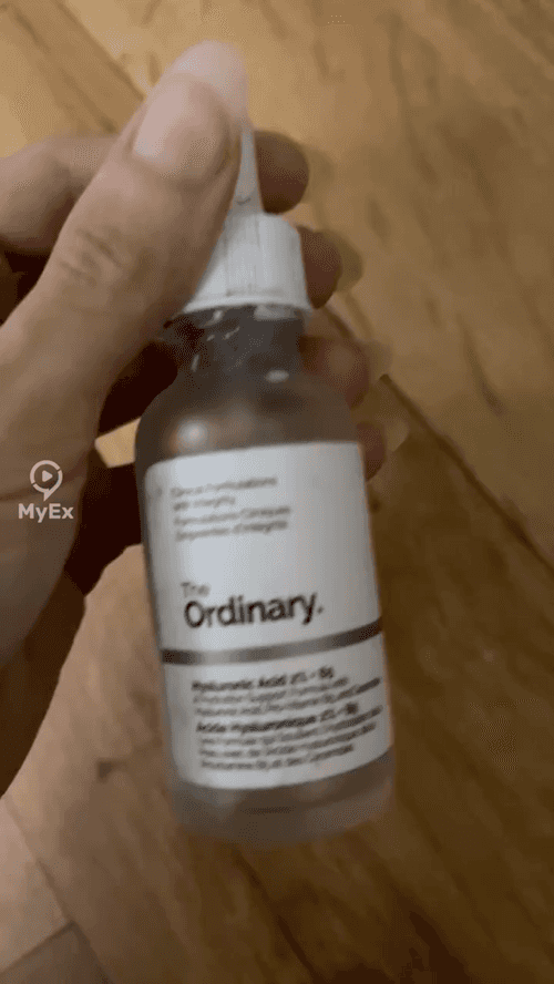 Hyaluronic Acid Serum mula sa The Ordinary, pagkatapos subukan, malalim na moisturizing - image on MyEx