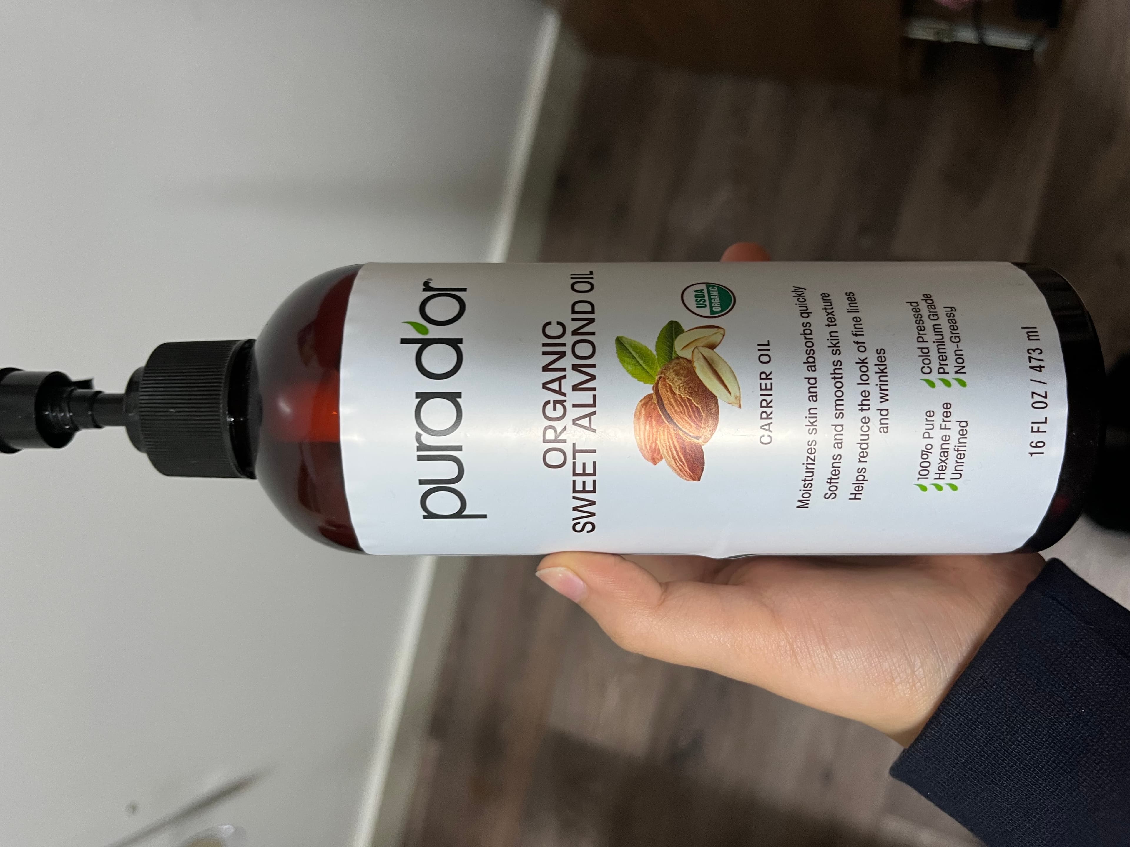 Close-up image of sweet almond oil, the recommended alternative