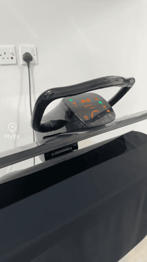 Press iron that doesn't burn clothes, my experience - image on MyEx