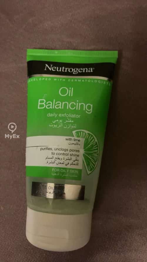 Neutrogena Oil Balancing Exfoliator Pagkatapos Subukan - image on MyEx