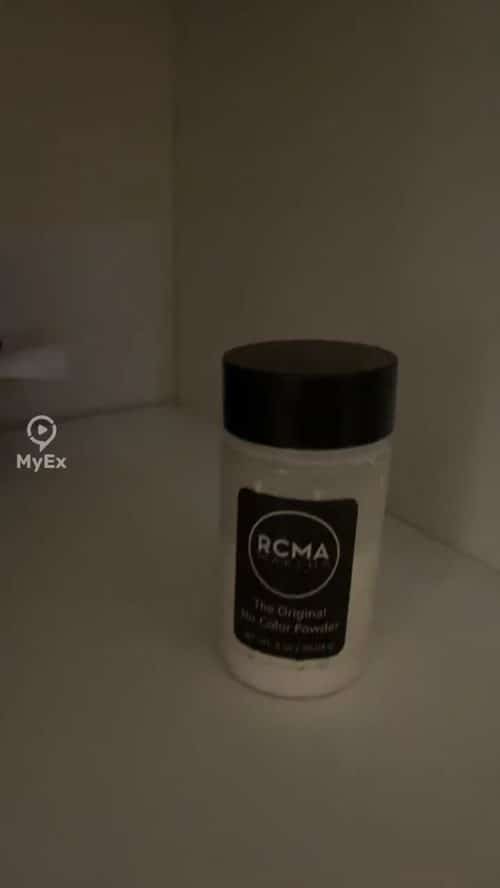 rmca face powder makes makeup clean, from experience - image on MyEx