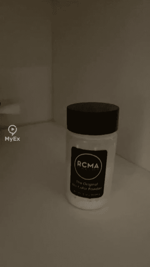 RCMA face powder, pinapalinis ang makeup, ayon sa aking karanasan - image on MyEx