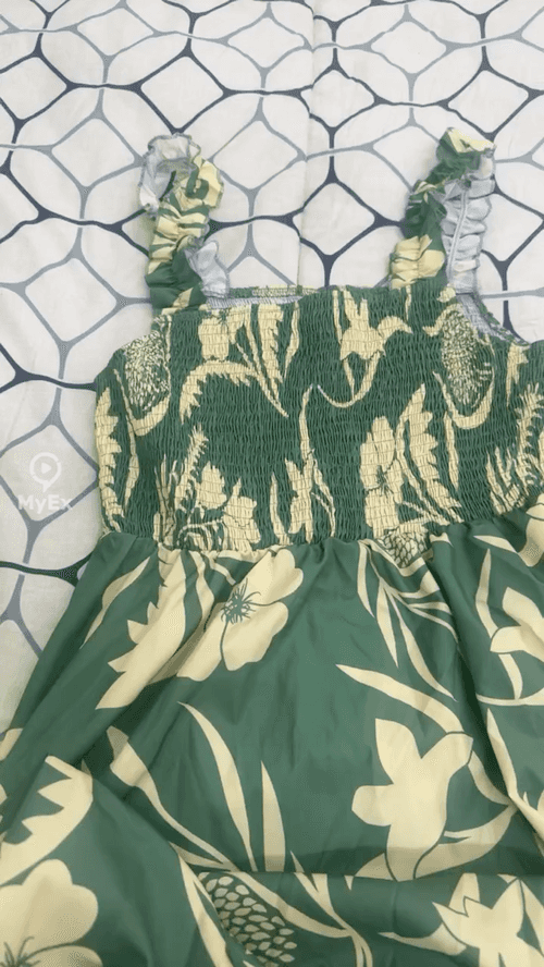 My experience with a SHEIN dress, I took more than one color, all of them are nice - image on MyEx