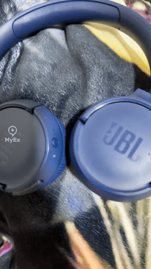 JBL Bluetooth Headset - image on MyEx