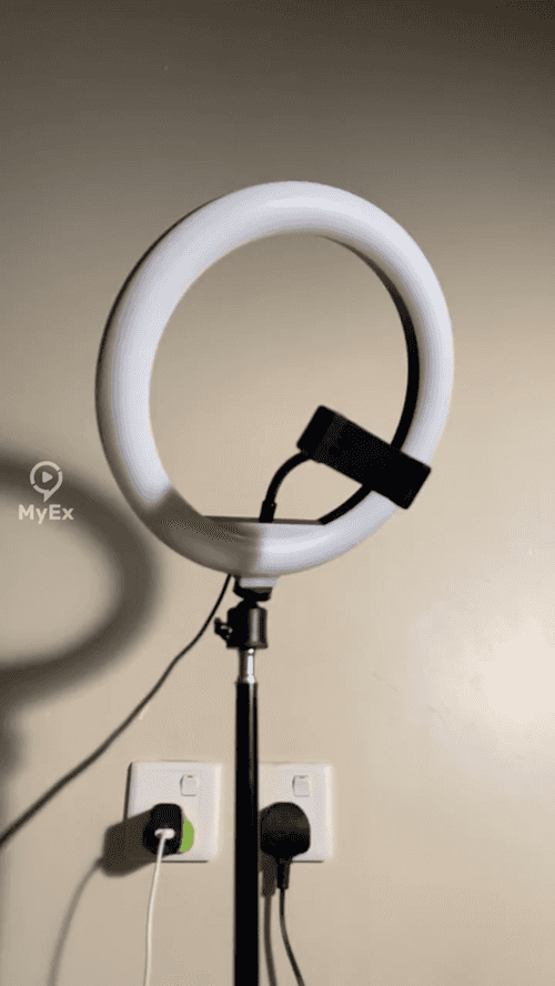 Ring light stand, suitable for clips and photography, with lighting levels and portable to any place - image on MyEx