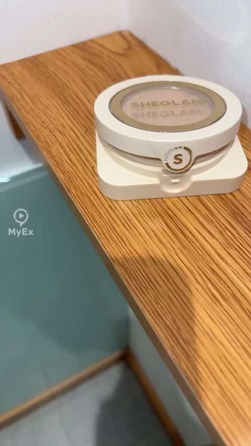 Sheglam Skin-Focus High Coverage Foundation Powder - image on MyEx
