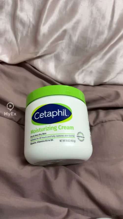 Cetaphil moisturizer dry to very dry skin from experience - image on MyEx