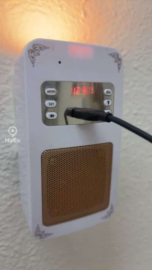 Wall-mounted Quran player na may speaker pagkatapos ng pagsubok - image on MyEx